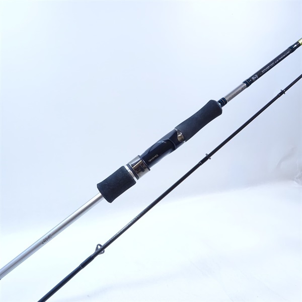 １７エメラルダスＡＧＳ６０Ｌ－ＳＭＴ　ＢＴ